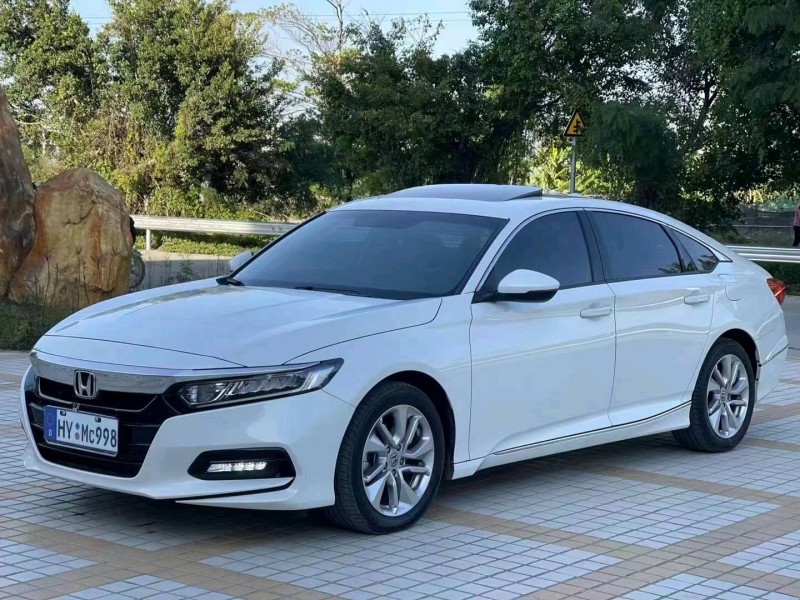 珠海21年本田雅阁9