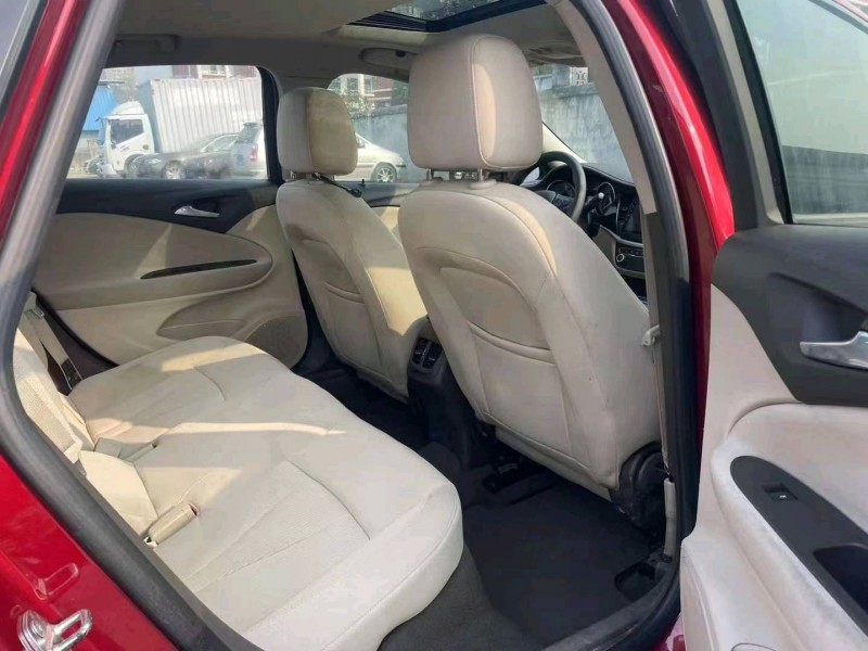 宜昌17年别克威朗4