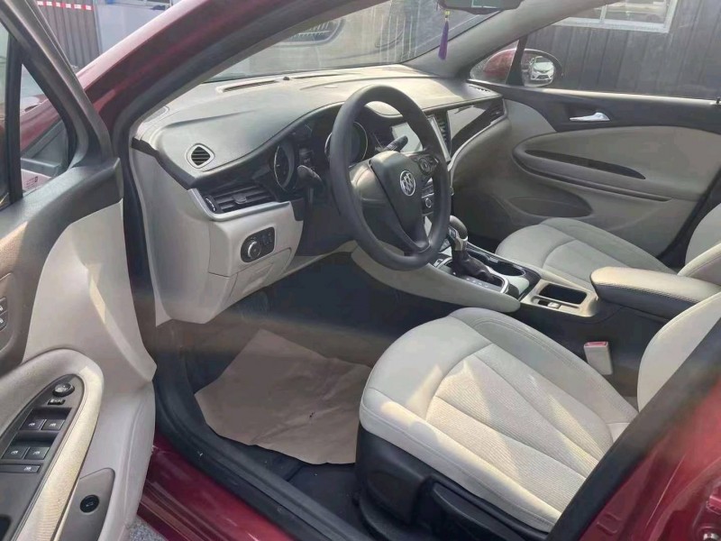 宜昌17年别克威朗6