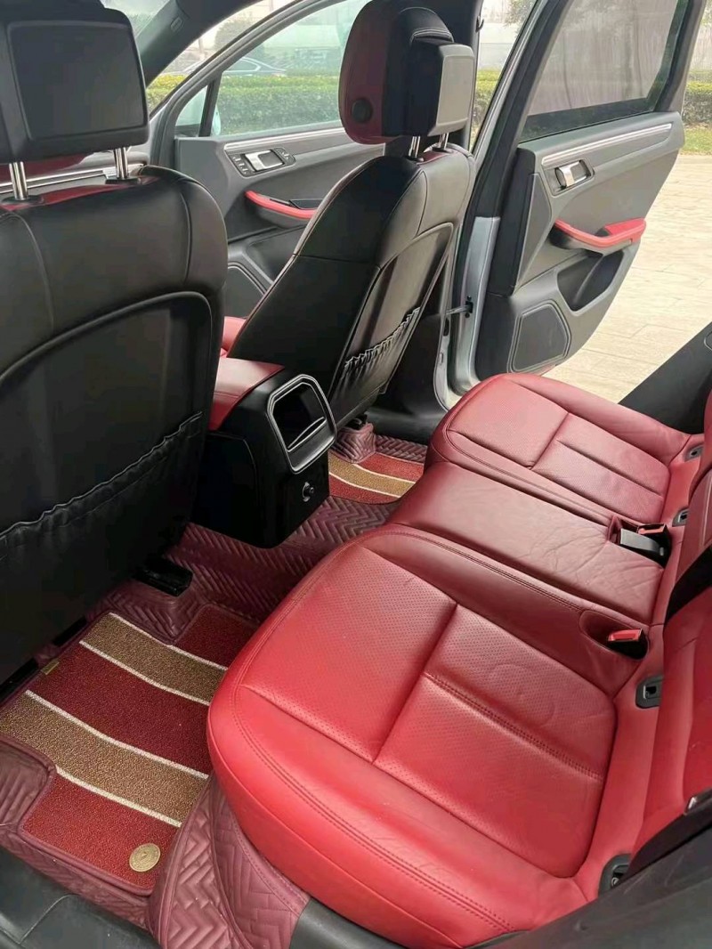 宜昌15年保时捷Macan4