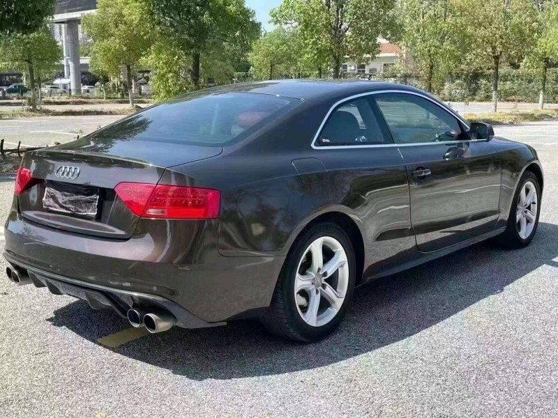 宜昌14年奥迪A52