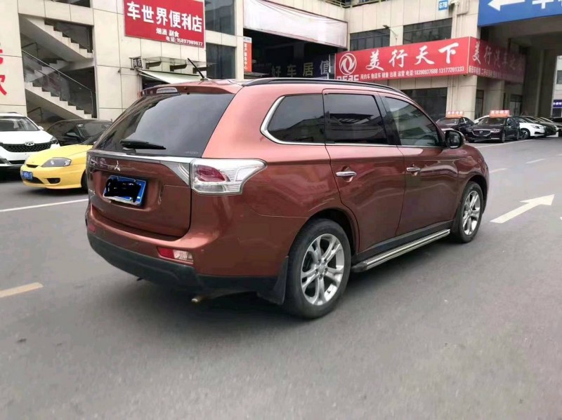 宜昌14年三菱欧蓝德6