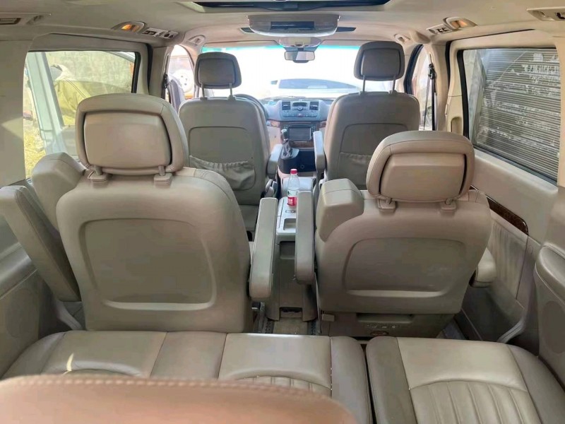 宜昌11年奔驰唯雅诺3