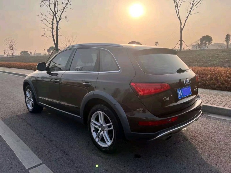 嘉兴17年奥迪Q56