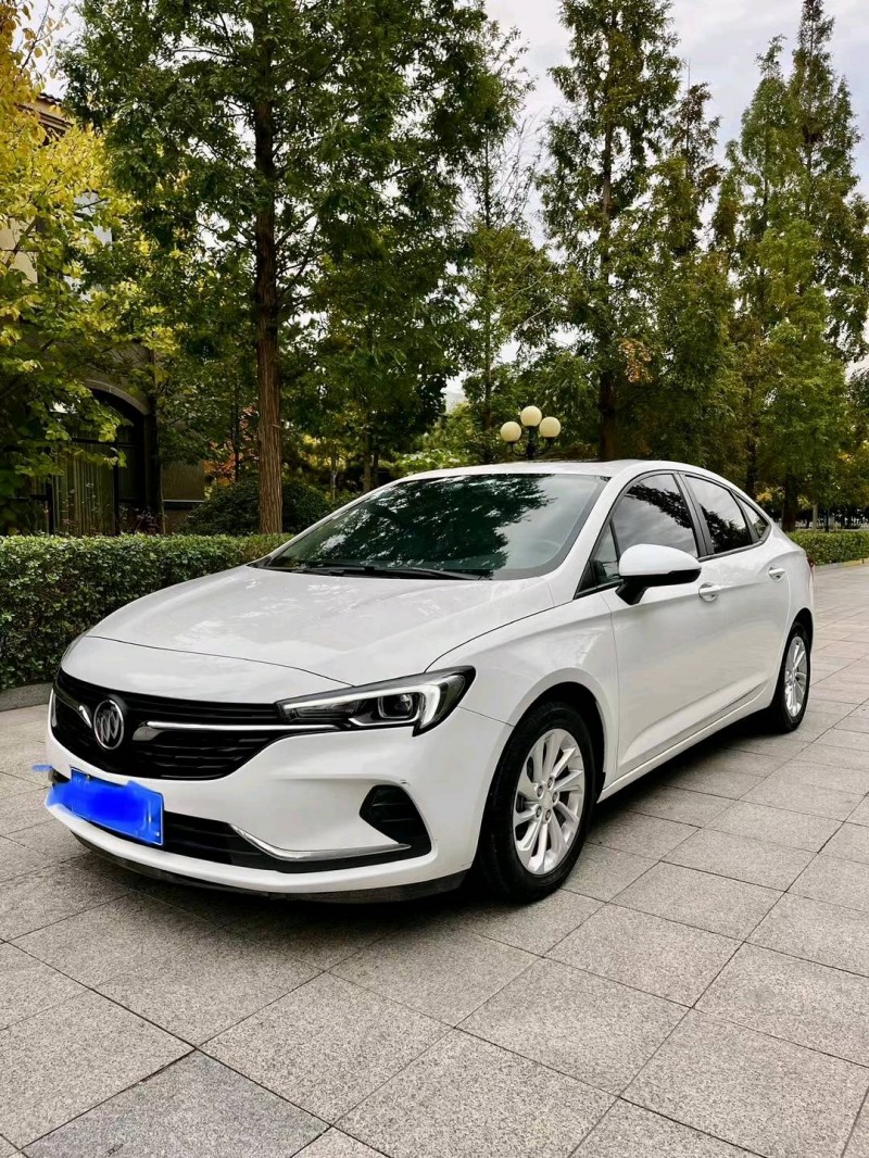 烟台21年别克威朗2