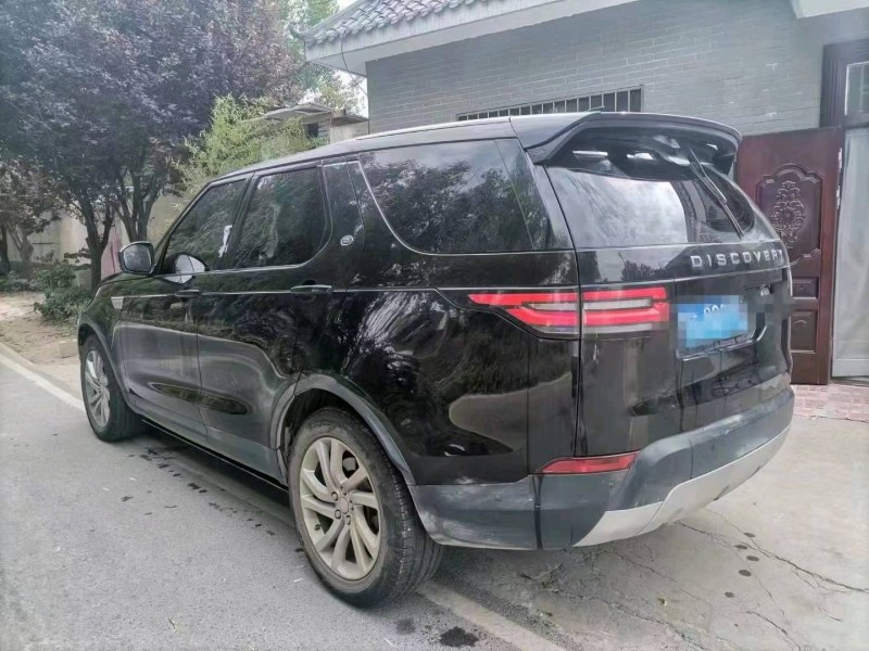 北京18年路虎发现7