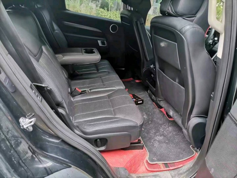 北京18年路虎发现4