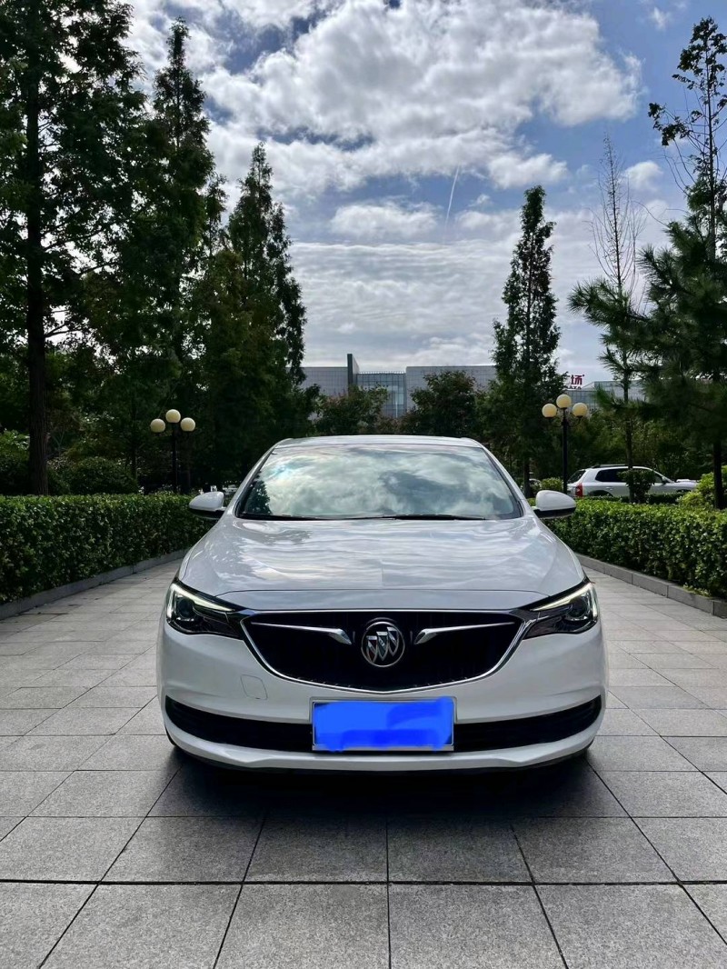 烟台21年别克英朗8