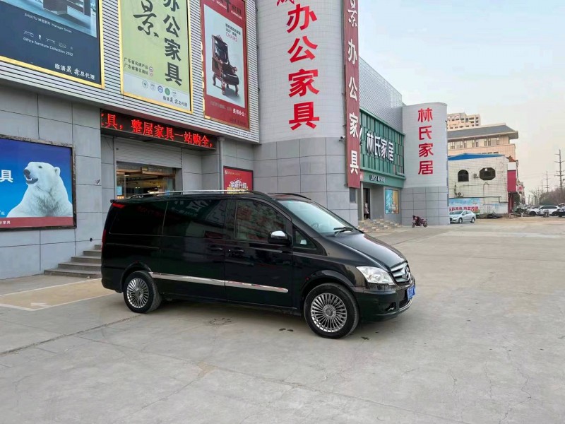 枣庄13年奔驰唯雅诺3