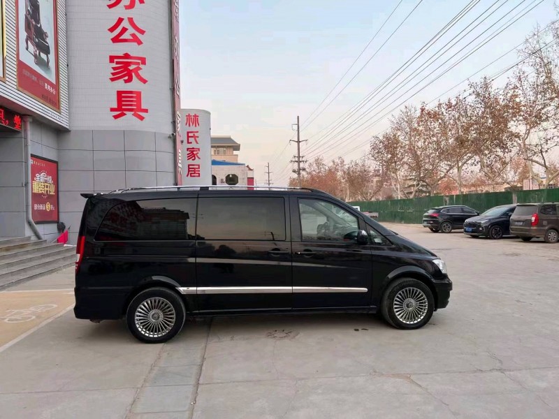 枣庄13年奔驰唯雅诺9