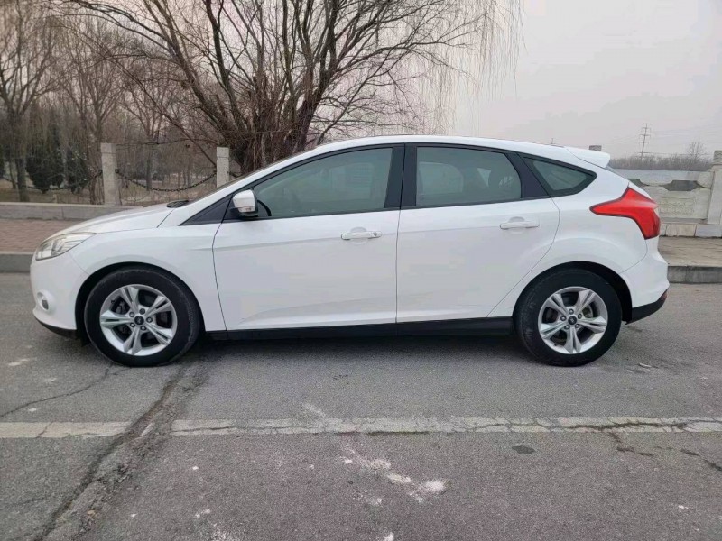 枣庄14年福特福克斯3