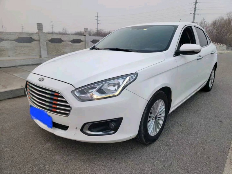 枣庄17年福特福睿斯2