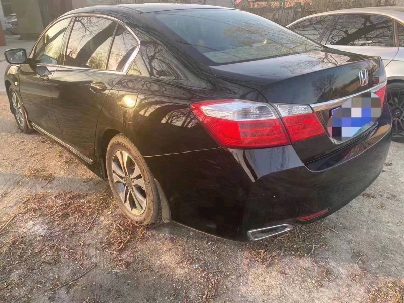 邯郸16年本田雅阁9