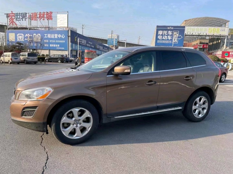 宜昌13年沃尔沃XC603