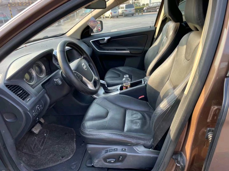 宜昌13年沃尔沃XC605