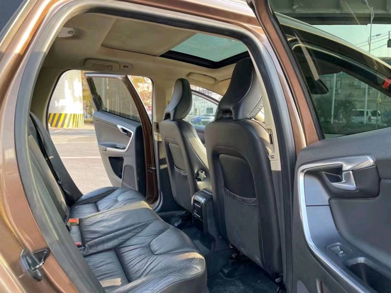 宜昌13年沃尔沃XC608