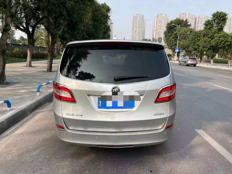 嘉兴13年别克GL82