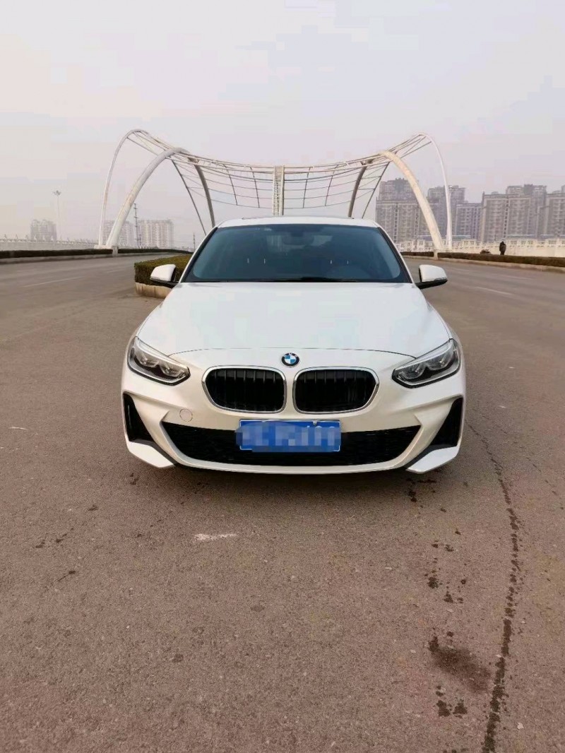 枣庄19年宝马1系1