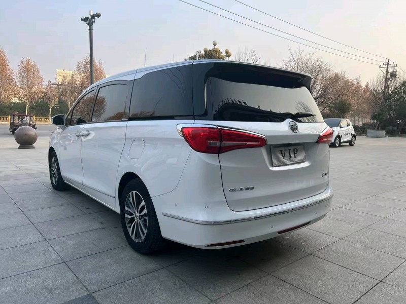 枣庄17年别克GL81