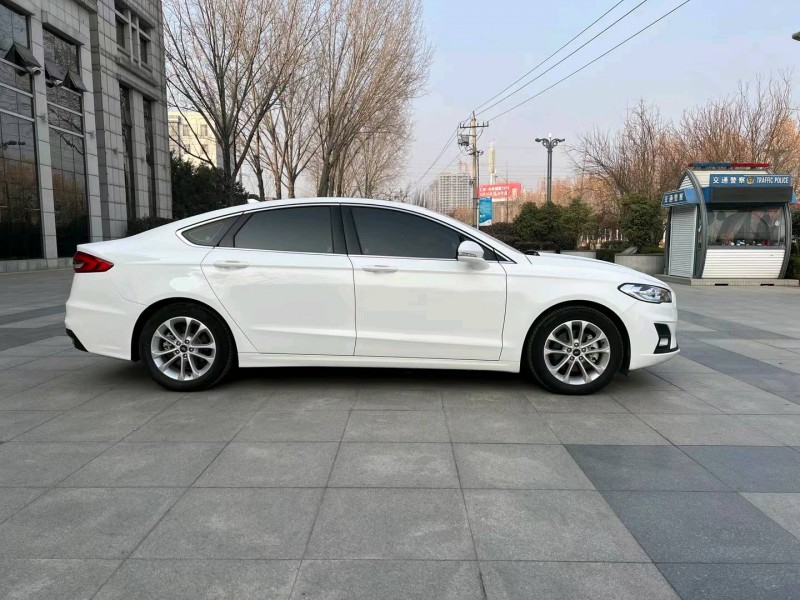 枣庄21年福特蒙迪欧3