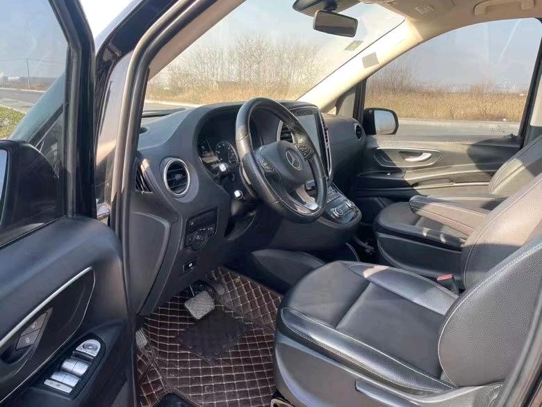 盐城17年奔驰威霆4