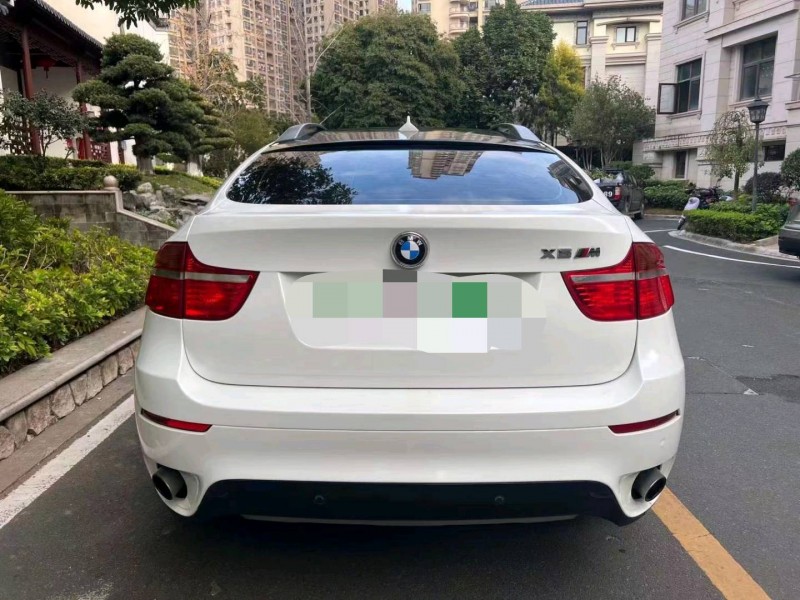 珠海12年宝马X68