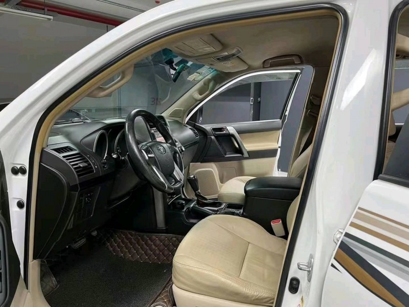 成都13年丰田普拉多4