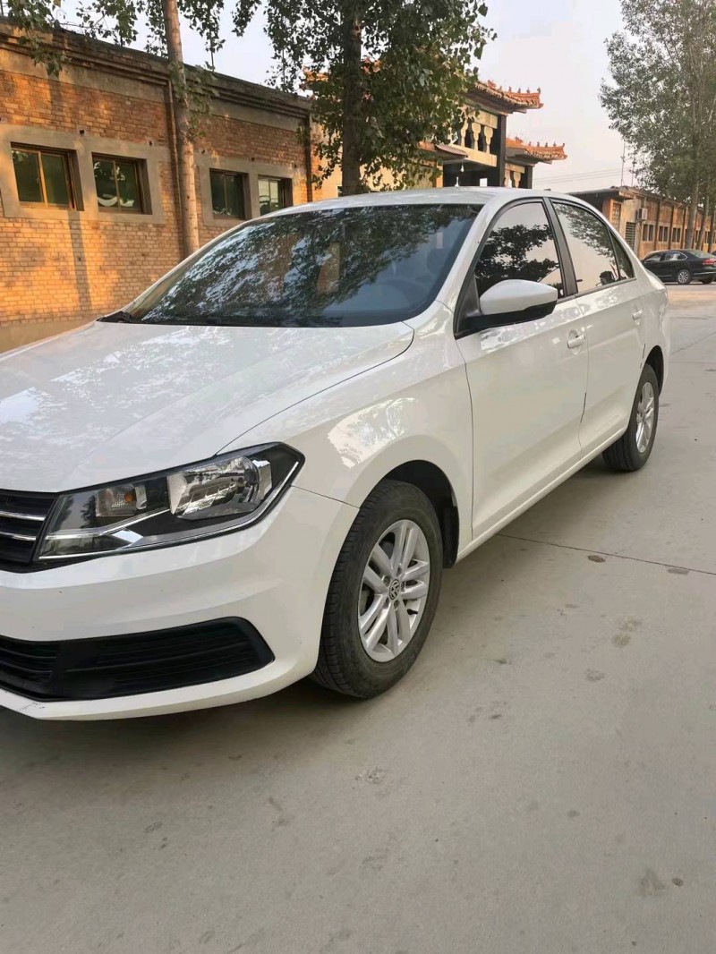 保定19年大众桑塔纳2