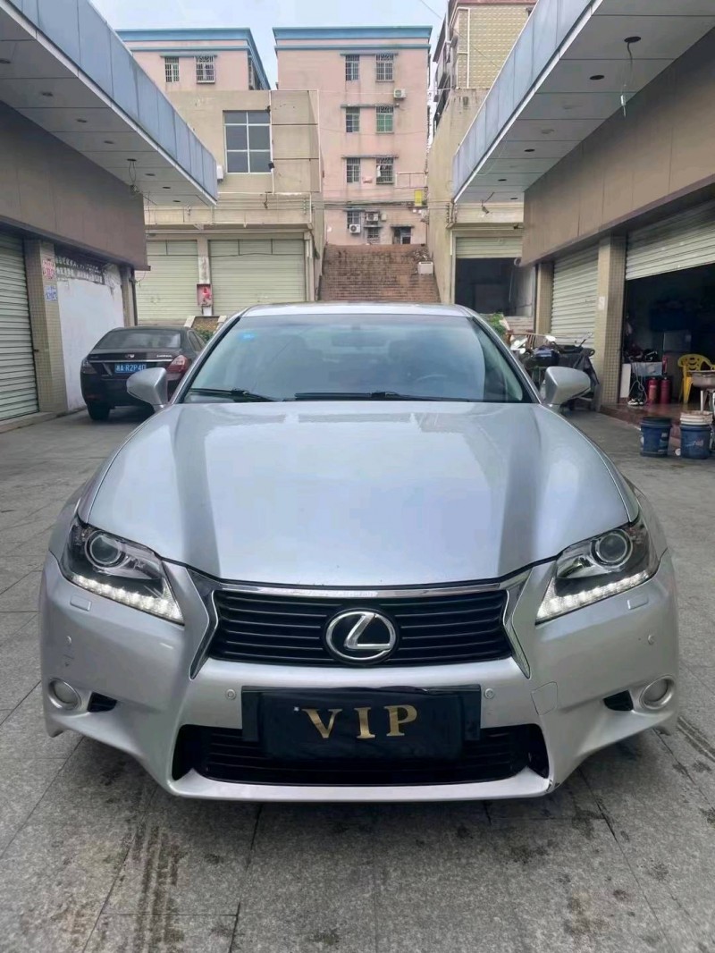 珠海13年雷克萨斯GS1