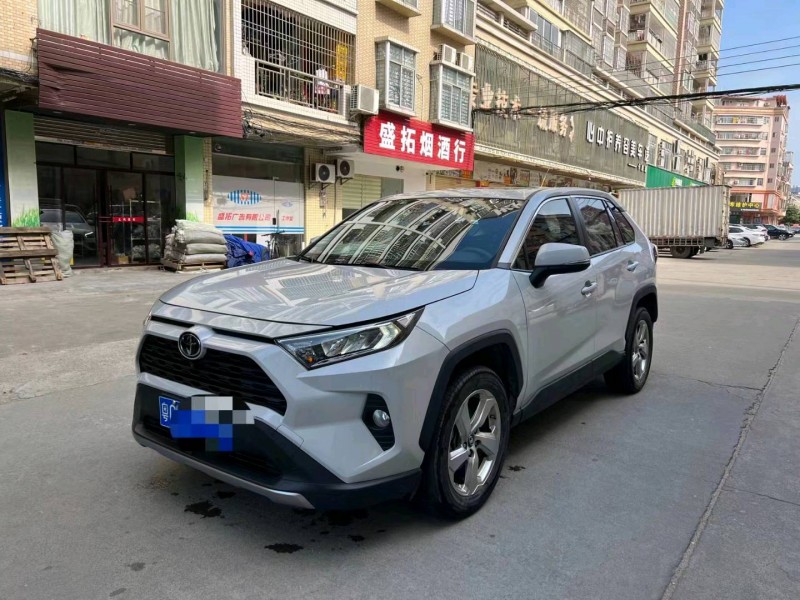 珠海20年丰田RAV4荣放2