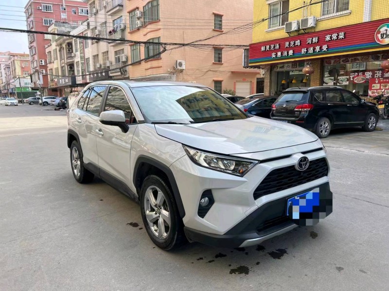 珠海20年丰田RAV4荣放3