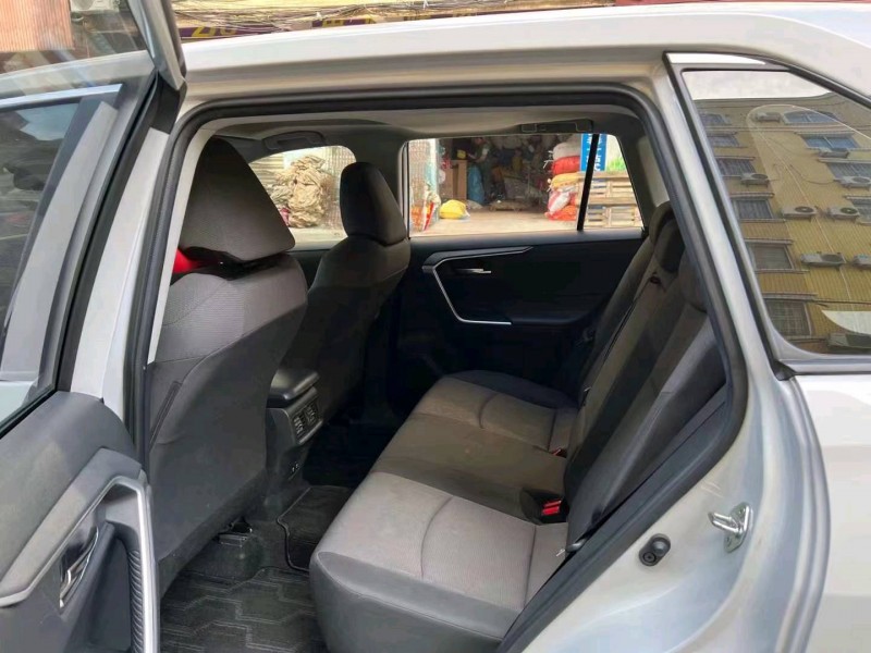 珠海20年丰田RAV4荣放5
