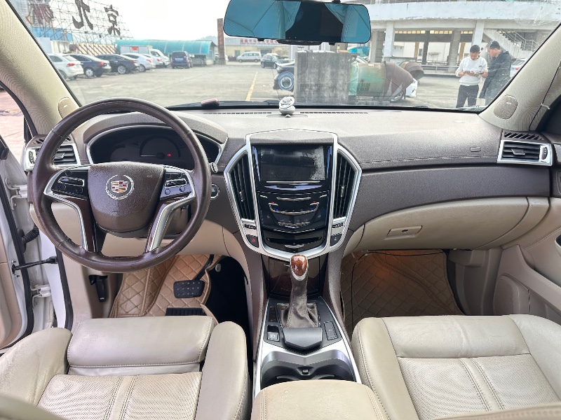 东莞15年凯迪拉克SRX4