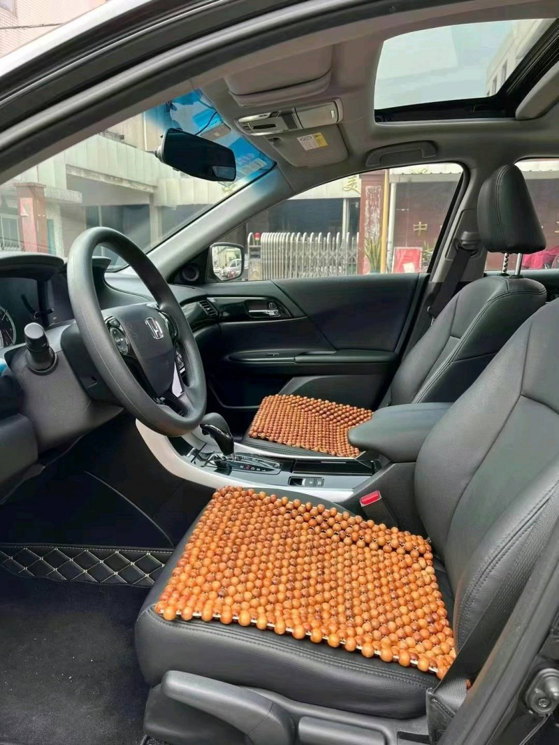 中山18年本田雅阁1