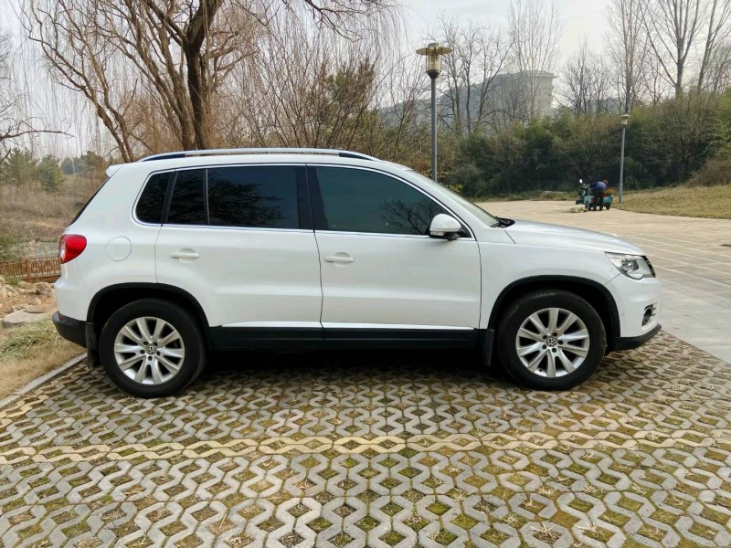 潍坊11年大众途观7