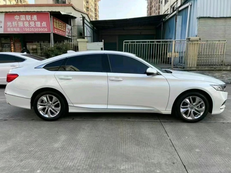 中山21年本田雅阁2