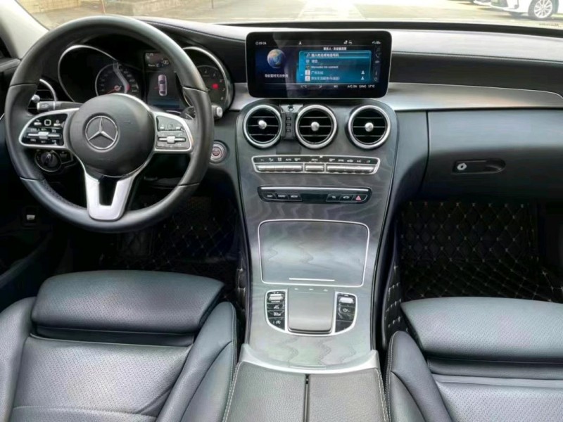 中山19年奔驰C7