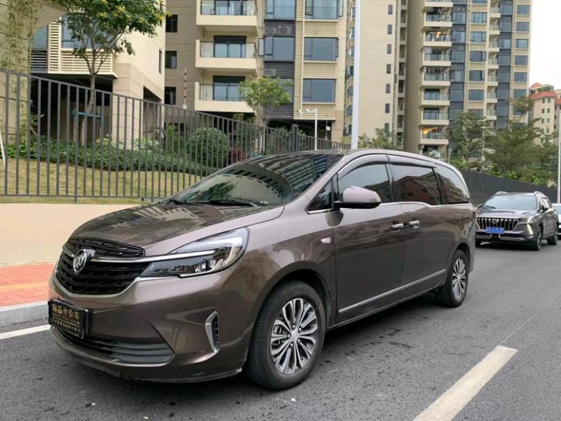 东莞21年别克GL82