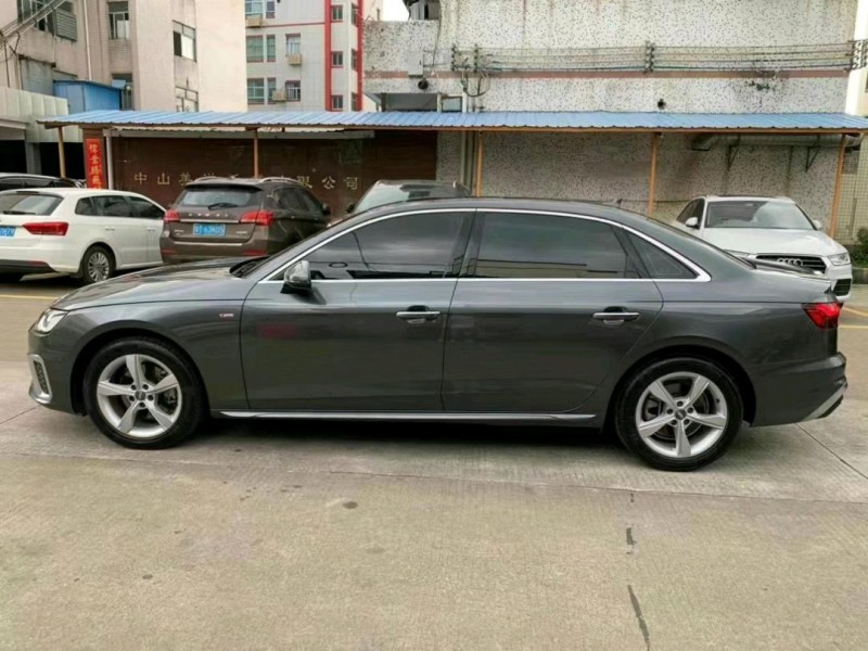中山21年奥迪A4L3