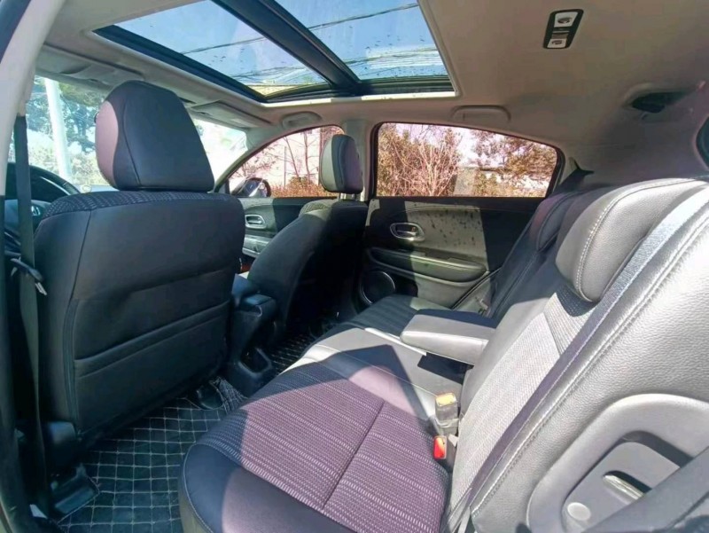 珠海16年本田缤智8