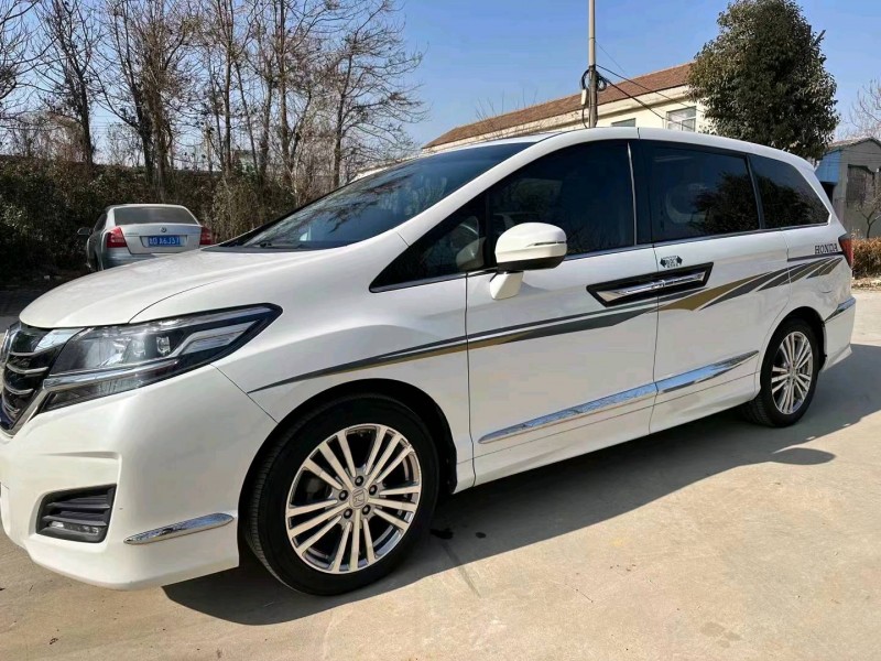 烟台18年本田艾力绅6