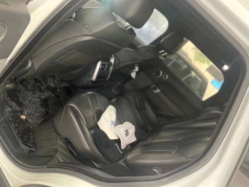 广州16年路虎揽胜运动5