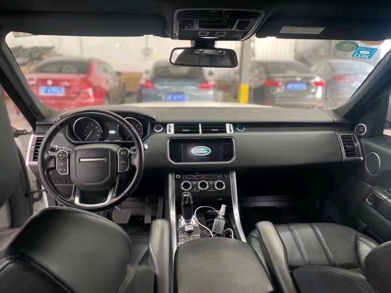 广州16年路虎揽胜运动6