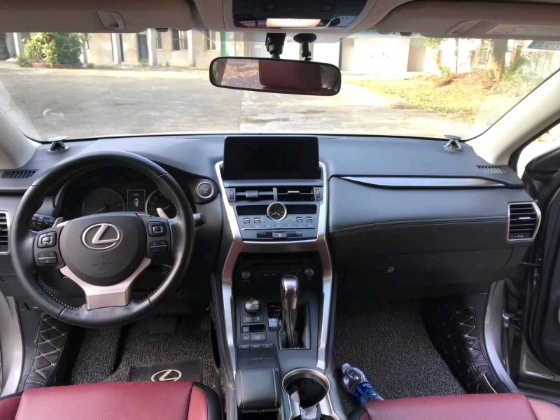 广州14年雷克萨斯NX7