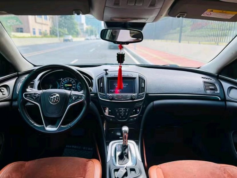 东莞16年别克君威5