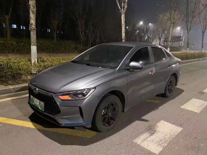 青岛22年比亚迪E24