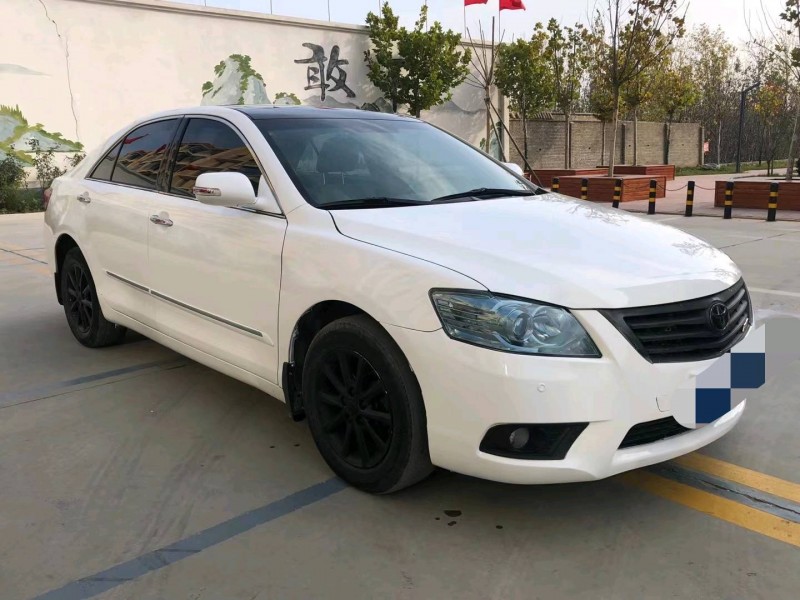 保定12年丰田凯美瑞3