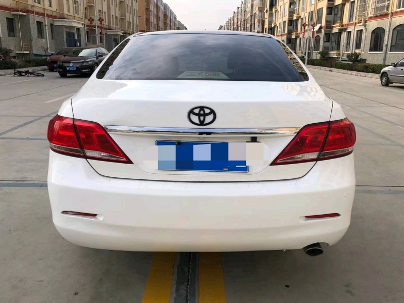 保定12年丰田凯美瑞9