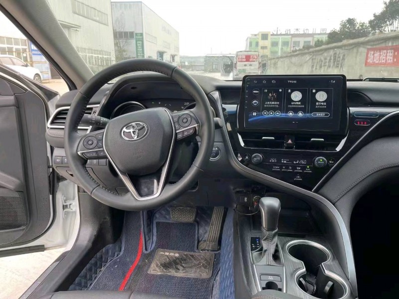 宜昌22年丰田凯美瑞6