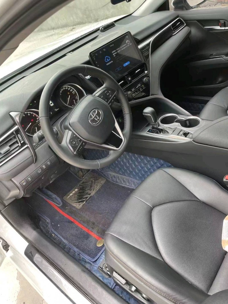 宜昌22年丰田凯美瑞8